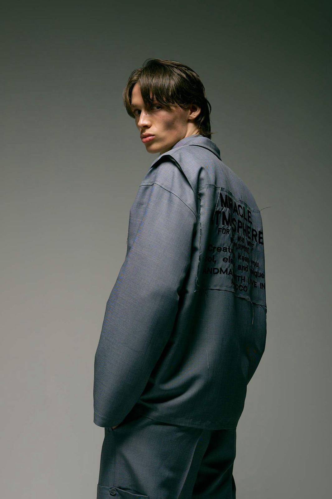 Streetwear - studio - Still Walking